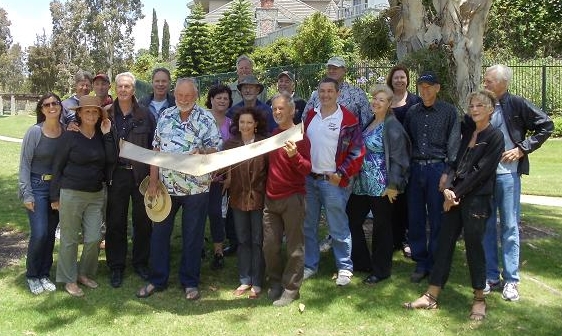 Group_Photo_May_23_2011.jpg