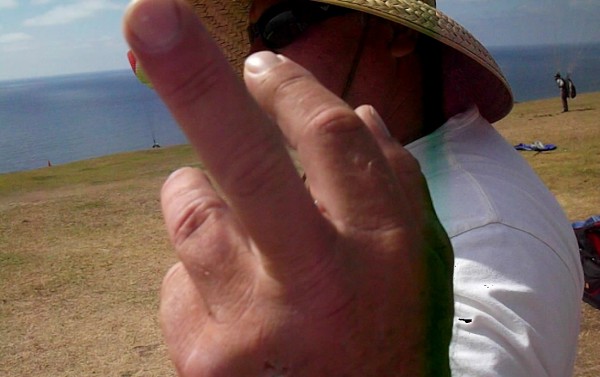 Finger2sc.jpeg