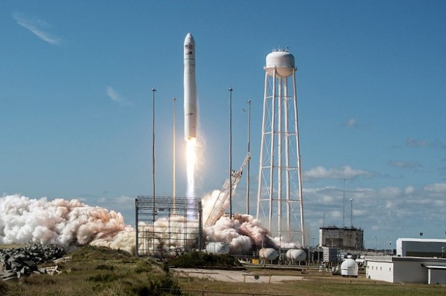 orbital sciences launch_0.jpg