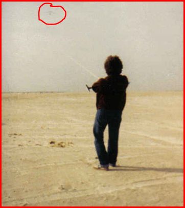 Terry kiting Bill.JPG