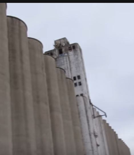 Abandoned Grain Silos.JPG